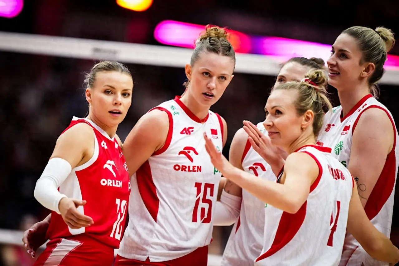 反超, 横扫德国女, 失误被拦