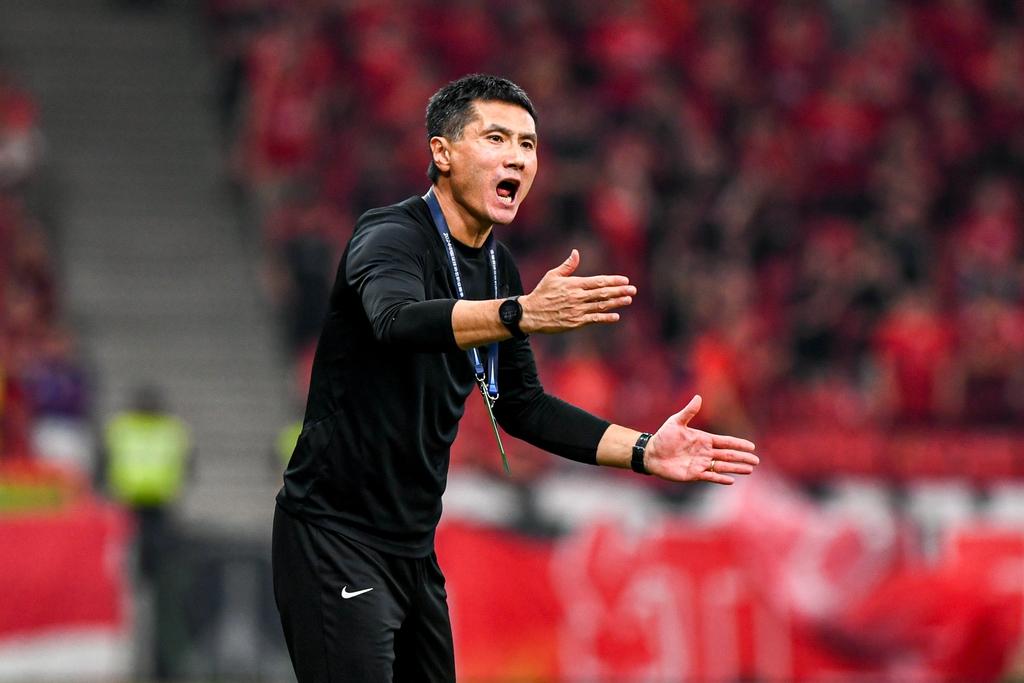 青岛西海岸, 邵佳一, 青岛西海岸