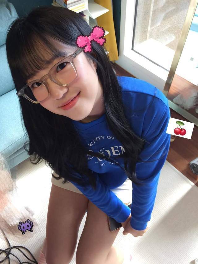 田希娜展开 田希娜展开