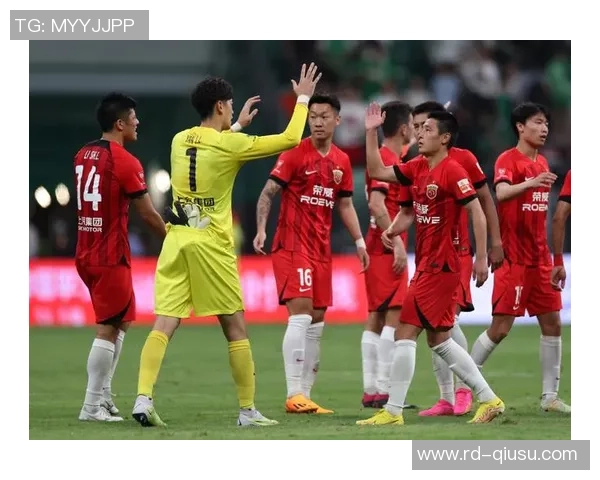 中超精彩对决上海上港迎战北京中赫国安全场直播尽在此刻