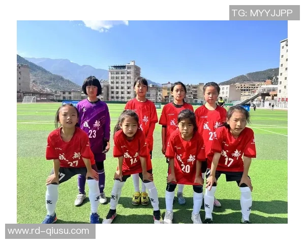 仁川联与浙江绿城友谊赛精彩对决展现足球魅力与团队精神